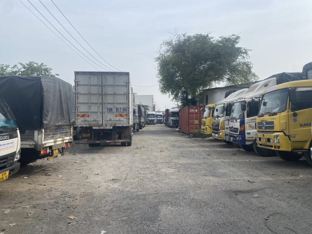xe tải chở hàng Đồng Nai