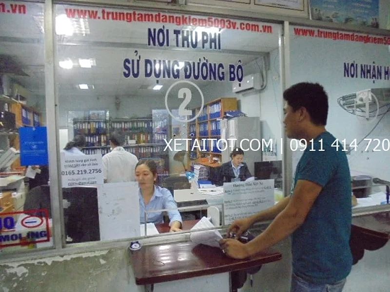 Nơi đóng phí đường bộ.